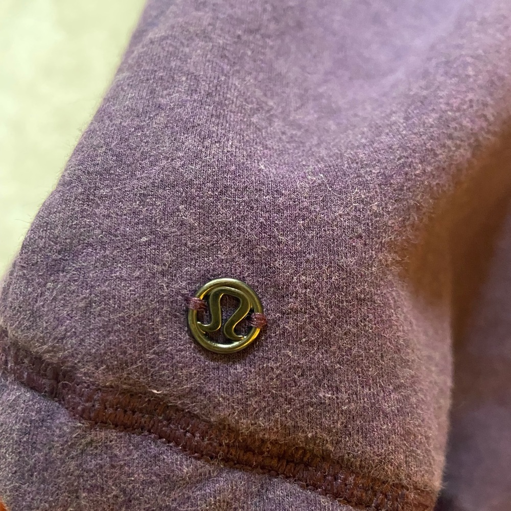 Lulu lemon sweatshirt